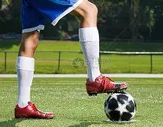 拜仁训练场,边有人高喊,格雷茨卡名,星空体育官网,XingKong,SPORTS,星空体育中国官网,XingKong体育平台,星空体育服务